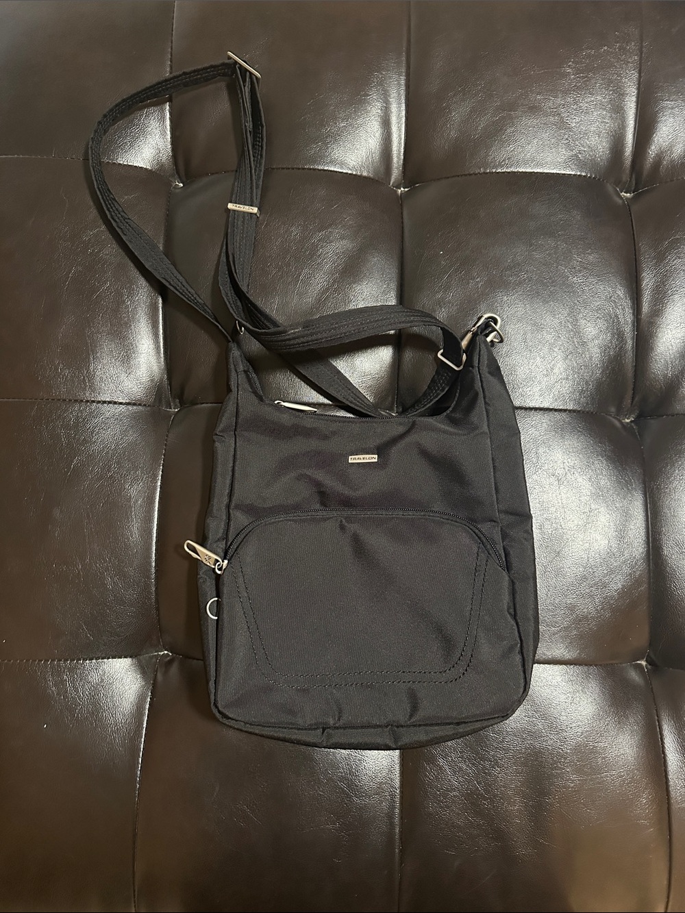 Travelon Black Crossbody Shoulder Bag -adjustable